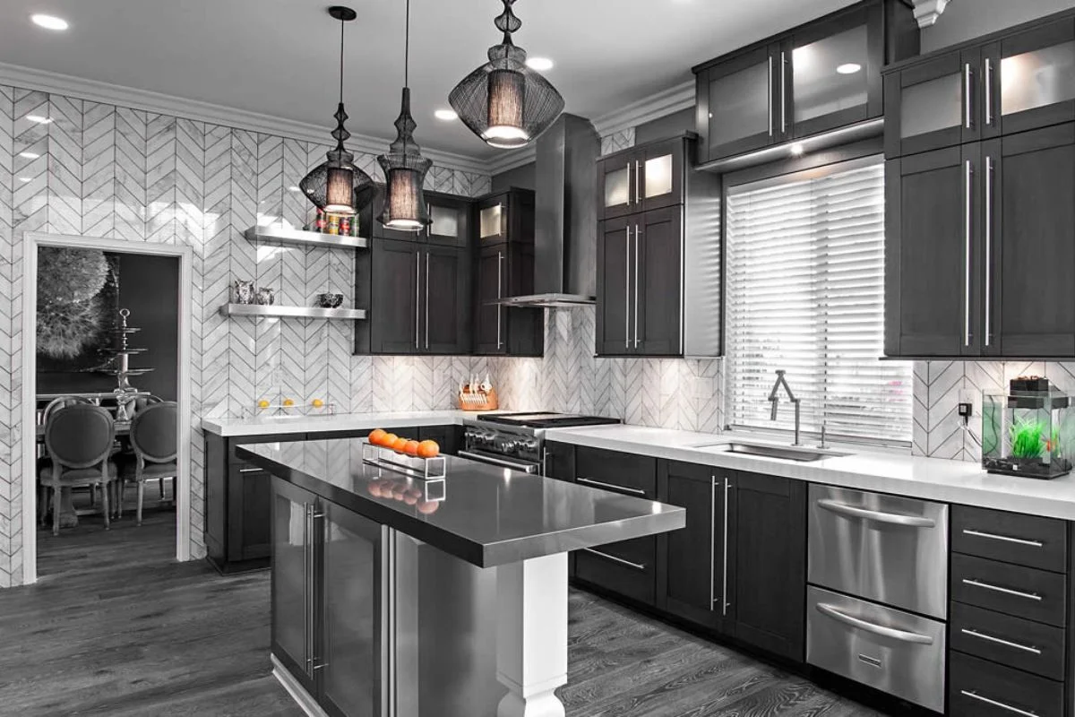 Black Kitchen Cabinets